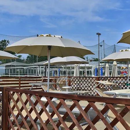 Hotel Manila Cervia