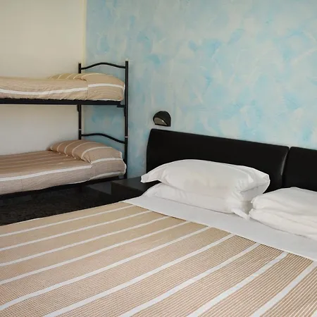 Hotel Manila Cervia