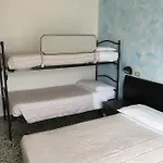 Ξενοδοχείο Manila 2*