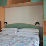 Manila 2*