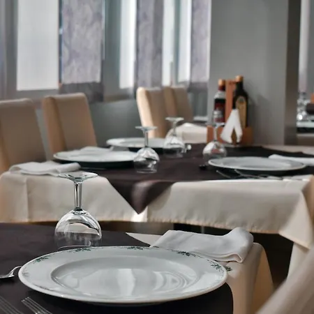 מלון Manila קרביה