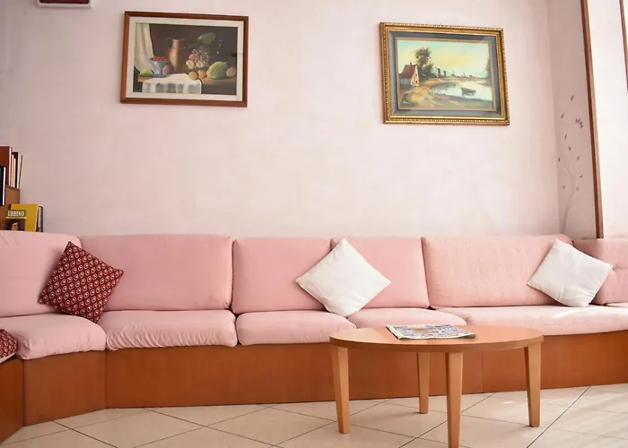 Manila 2* تّشيرفييا